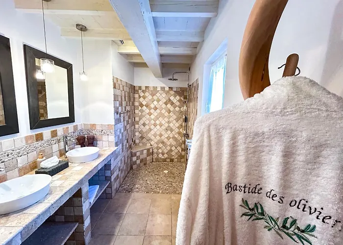 Bastide Des Oliviers Bed & Breakfast 3*